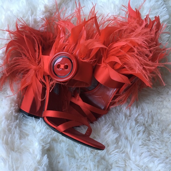 Prada Feather Block Heels Sandal Shoes - Picture 4 of 7